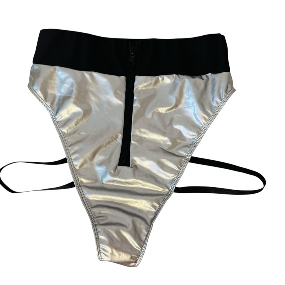Forplay Black and silver Zippered shorts